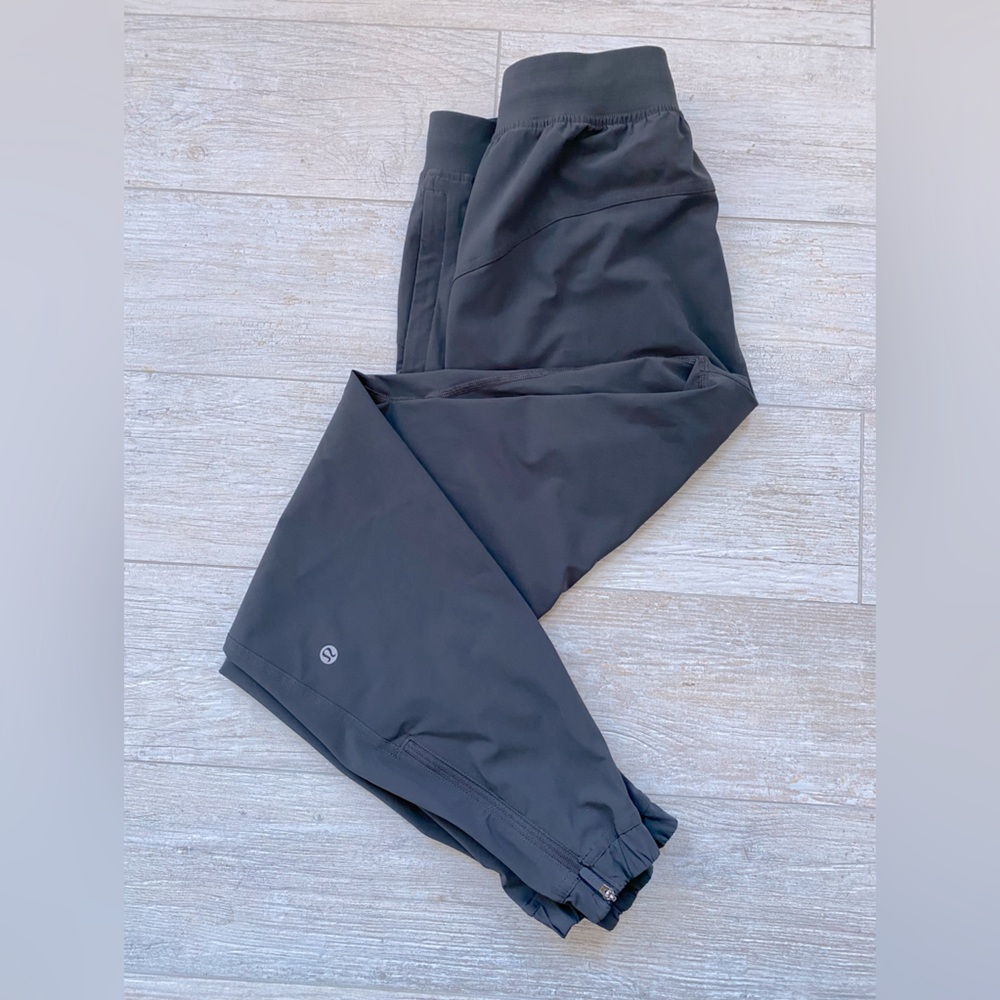 Size 6 charcoal gray Lululemon Adapted State High-Rise Jogger Full Length.